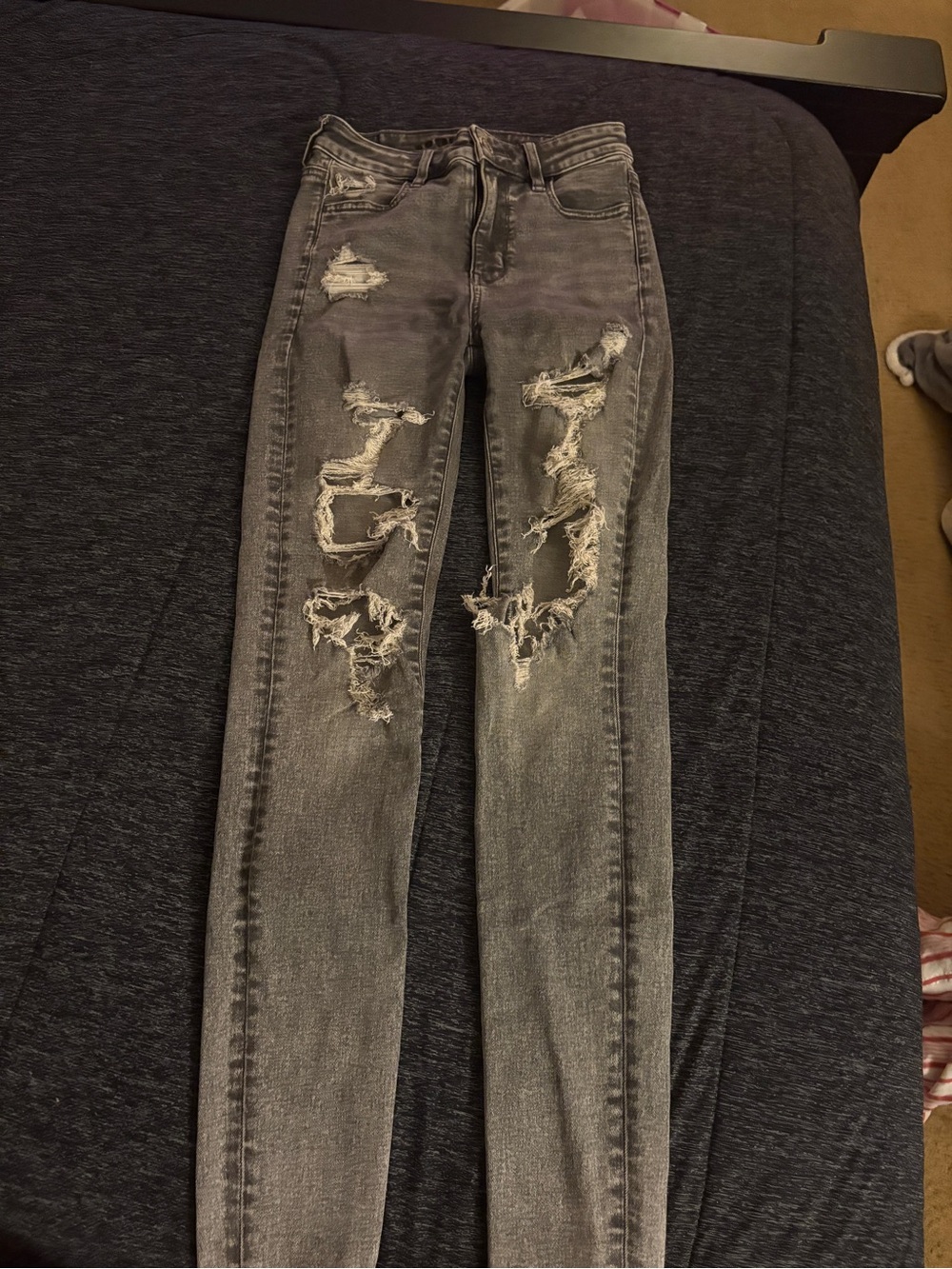 Distressed Gray Denim Jeans - Ripped Back Pocket American Eagle